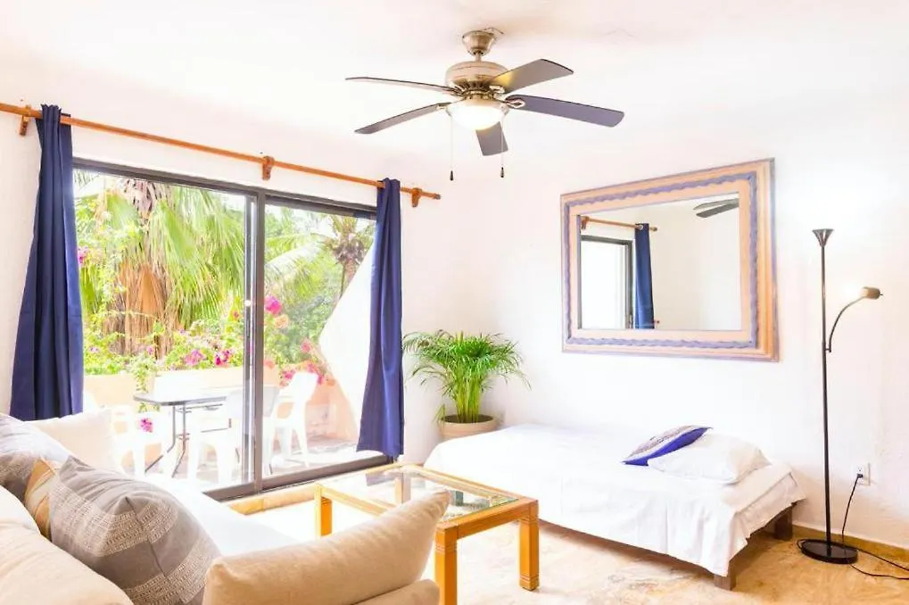 Laguna Beach Apartment Cancun