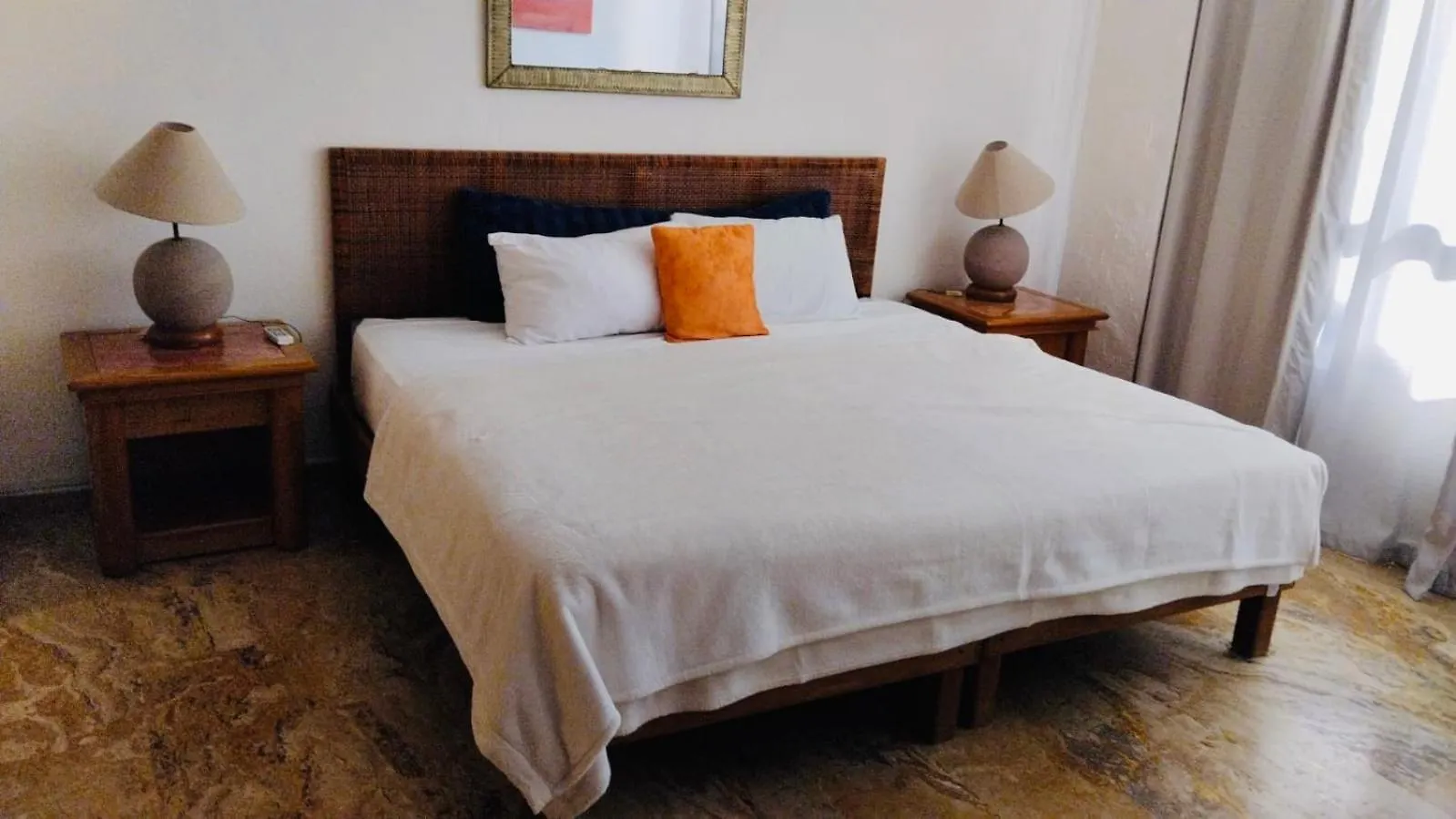 Laguna Beach Apartment Cancun